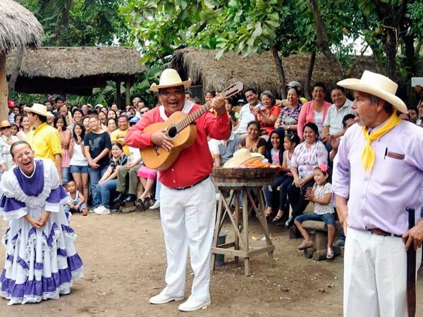 costumbres tradiciones ecuador regiones costa sierra oriente 4
